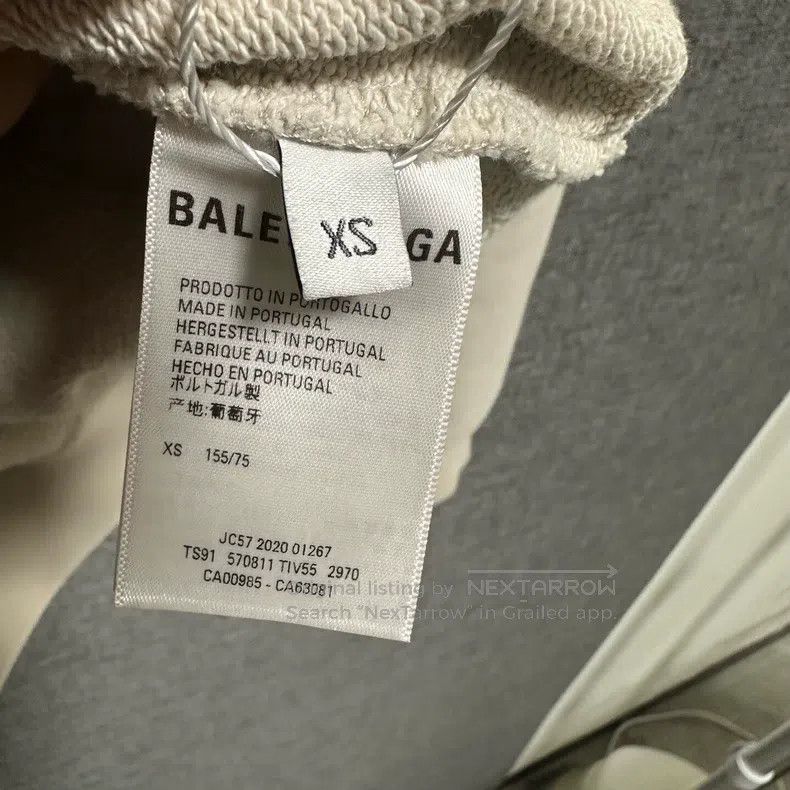 Balenciaga Balenciaga Off-White Minimalist Hoodie Size XS Size US XS / EU 42 / 0 - 4 Thumbnail