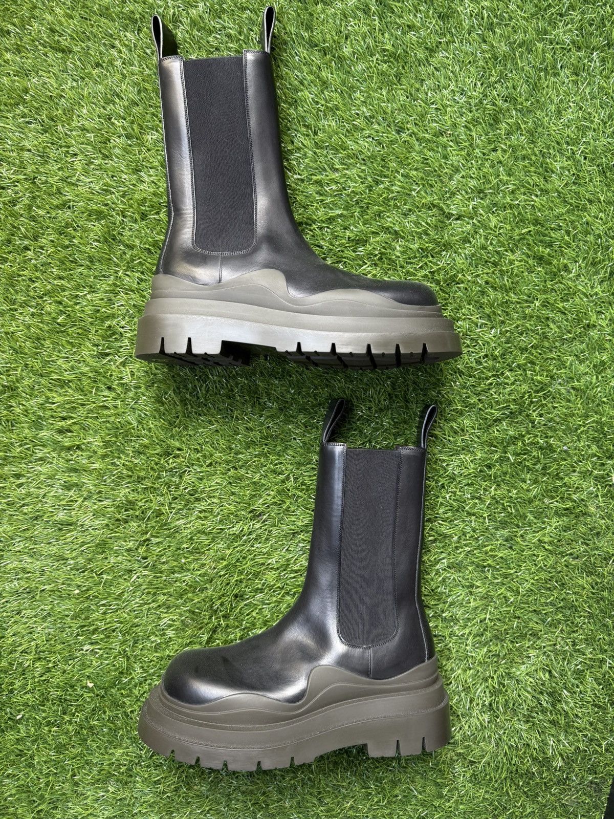 Bottega Veneta Bottega Veneta Tire Boot in Camping size 41.5 Size US 8.5 / EU 41-42 - 1 Thumbnail