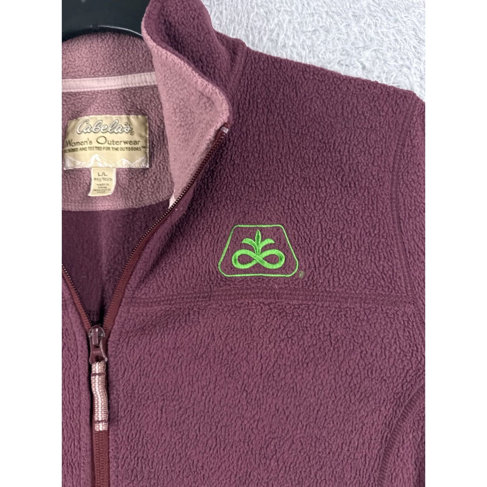 Vintage Cabela's Women's Jacket L Red Full Zip Fleece Polyester Mock Neck All Seasons Casual Logo Zipper Solid Womens Size L / US 10 / IT 46 - 6 Thumbnail