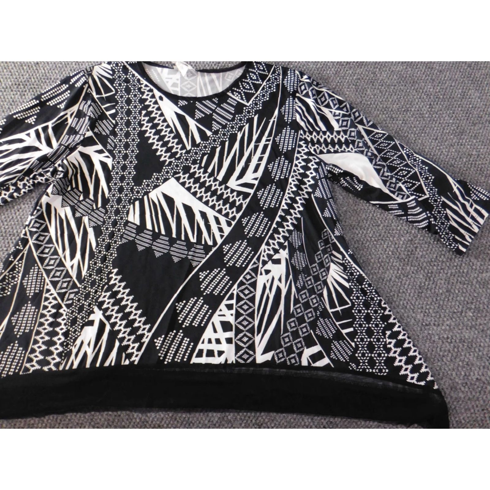 Vintage BonWorth Womens Blouse M Casual Black Geometric 3/4 Sleeve Collared Pullover Designer Stretch Top Size M / US 6-8 / IT 42-44 - 2 Thumbnail