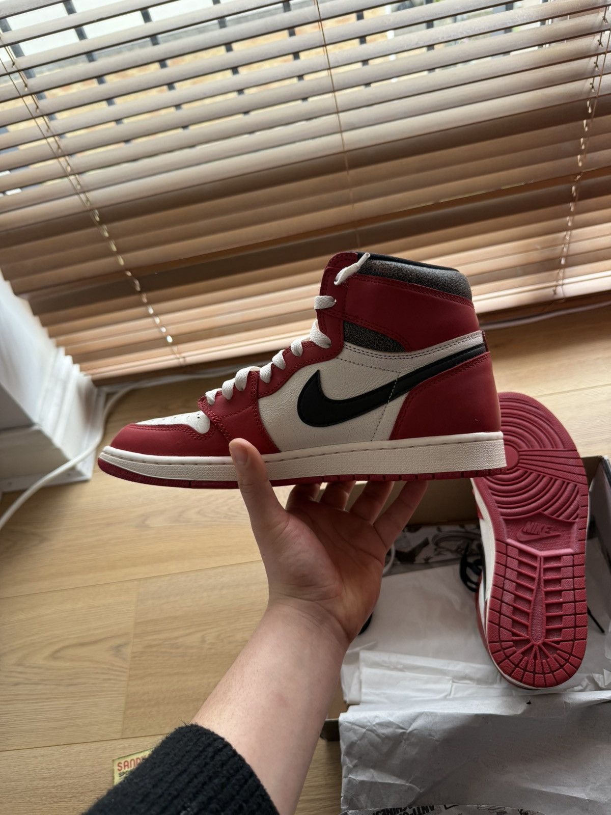 Nike Air Jordan 1 Retro High OG “Lost & Found” UK9.5 Size US 10.5 / EU 43-44 - 7 Thumbnail