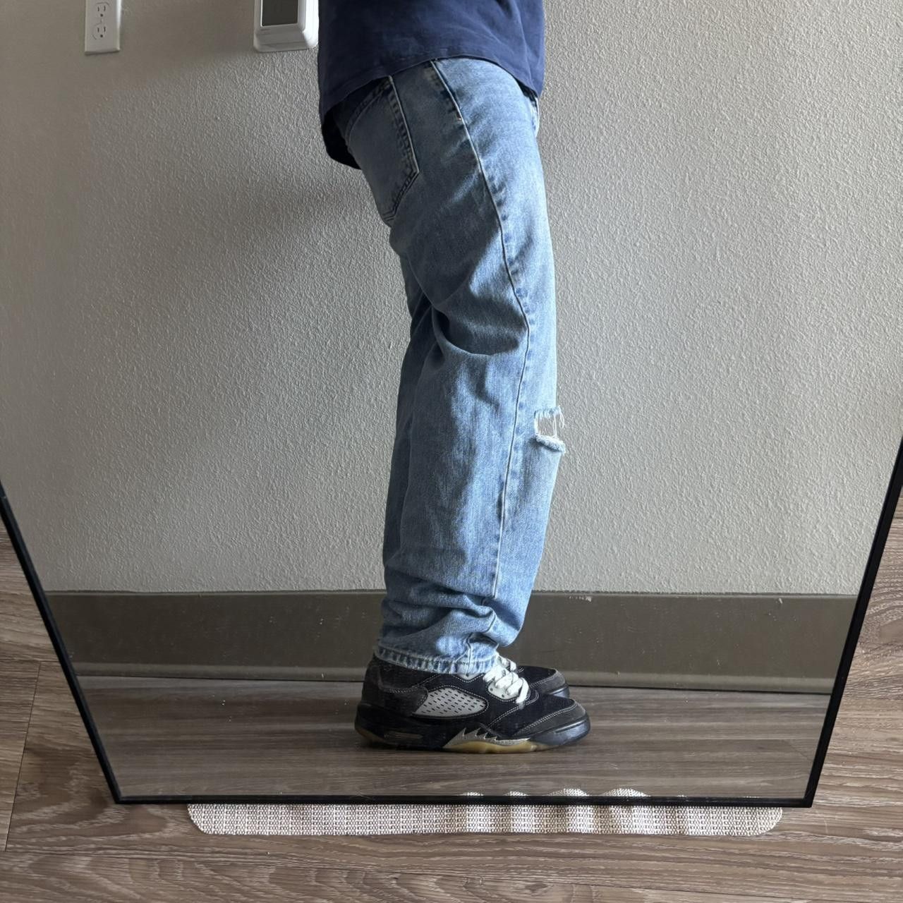 Vintage Crazy Vintage Y2K/2000s Light Wash Distressed Denim Jeans! 28x29 Size US 28 / EU 44 - 2 Thumbnail