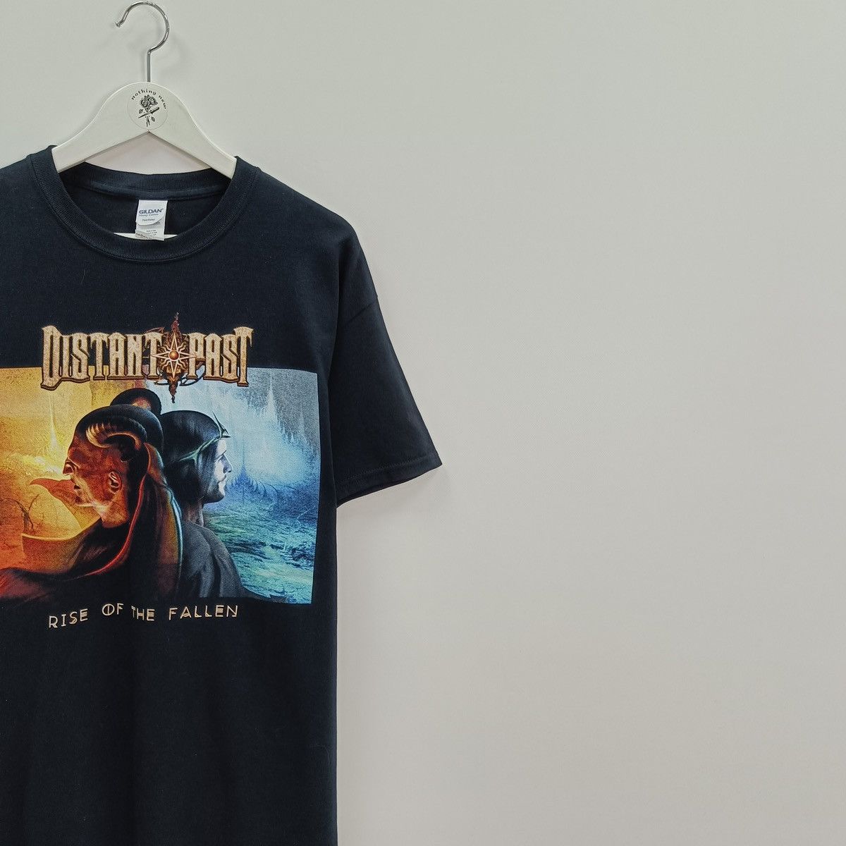 Band Tees Vintage 00s Distant Past Rise of The Fallen Heavy metal tee Size US L / EU 52-54 / 3 - 2 Thumbnail