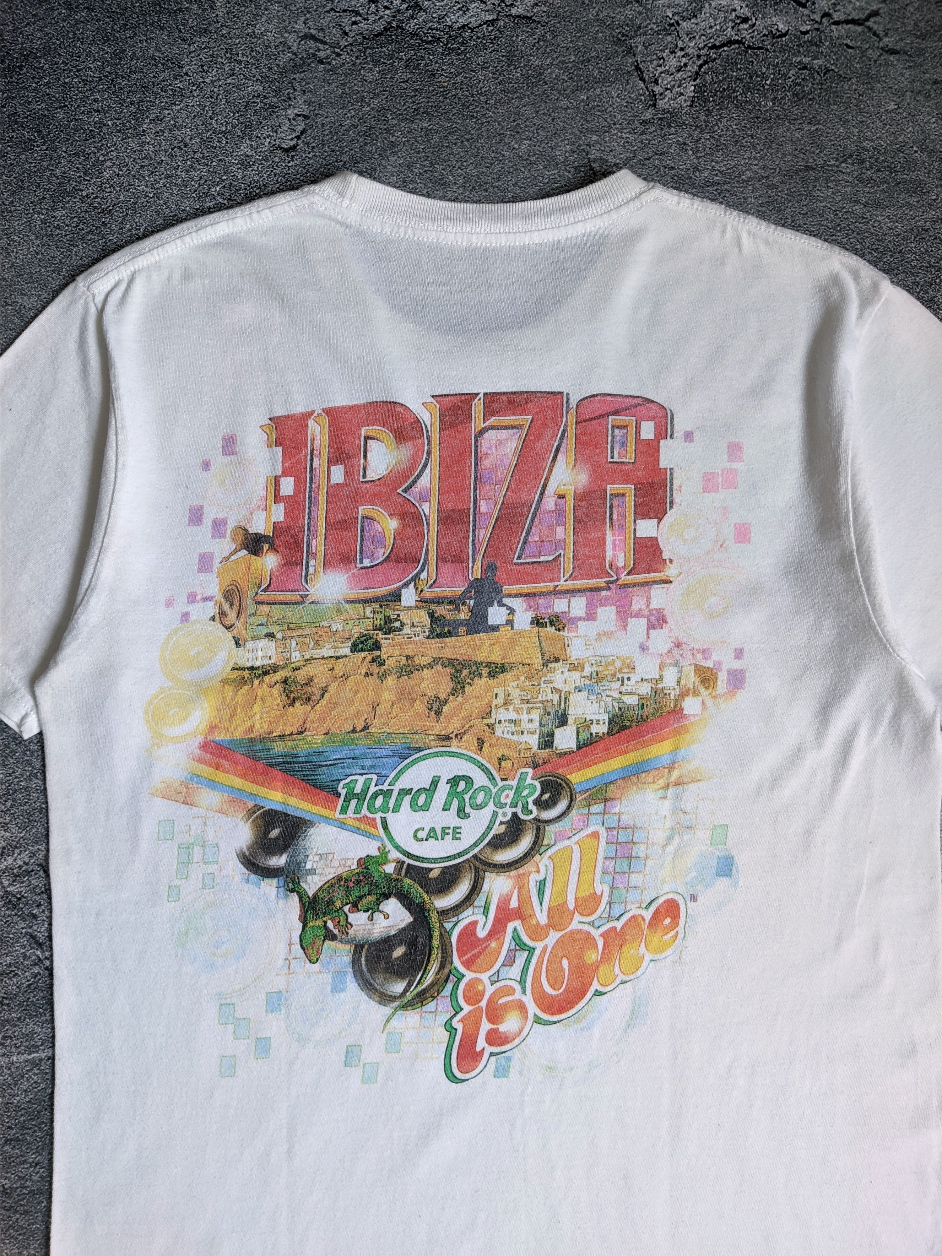 Hard Rock Cafe Hard Rock Cafe ibiza tshirt big logo y2k Size US M / EU 48-50 / 2 - 3 Thumbnail