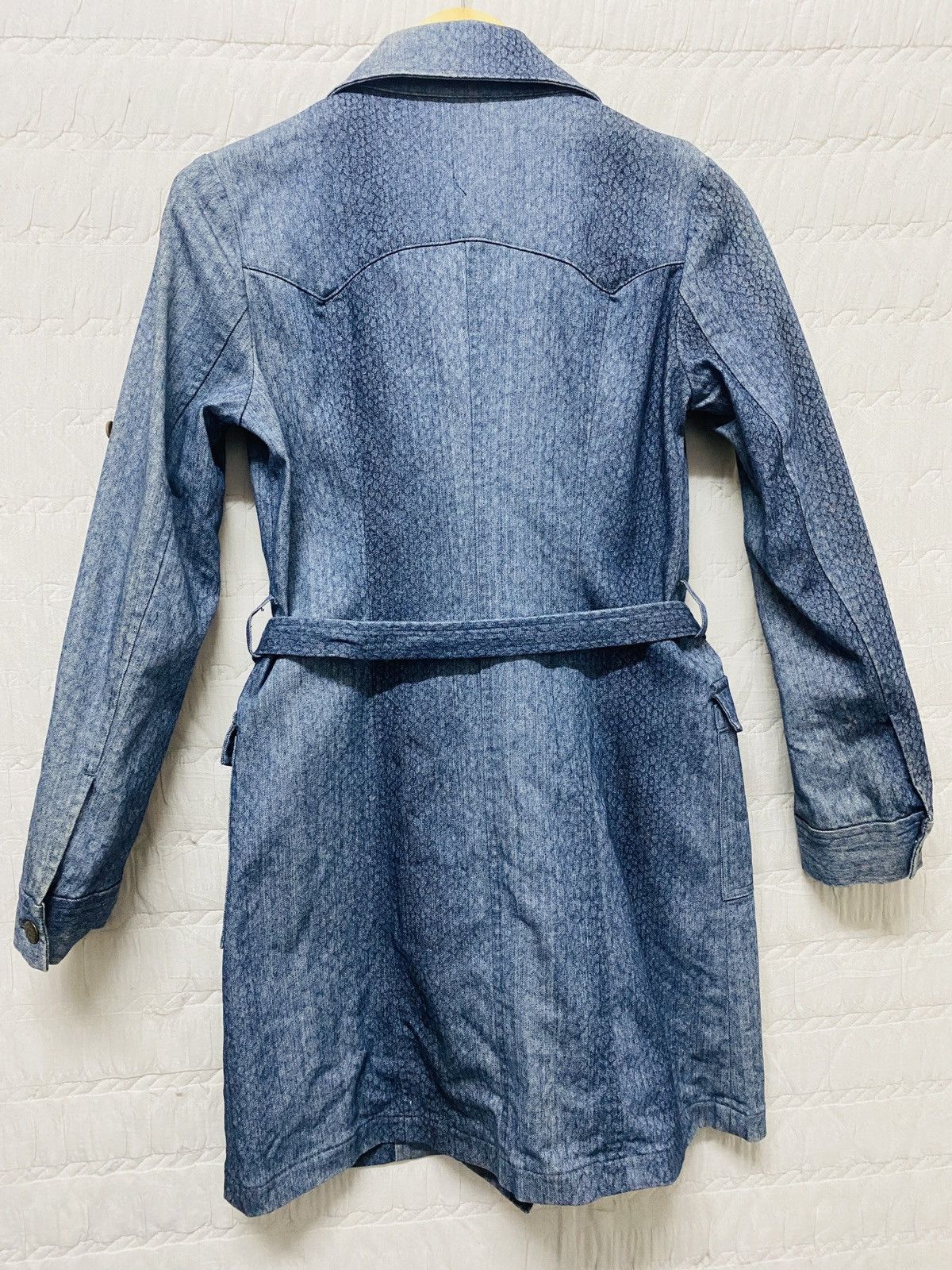 Tornado Mart (L) TORNADO MART FEMME STUDDED HONEYCOMB DENIM JACKET Size S / US 4 / IT 40 - 7 Thumbnail