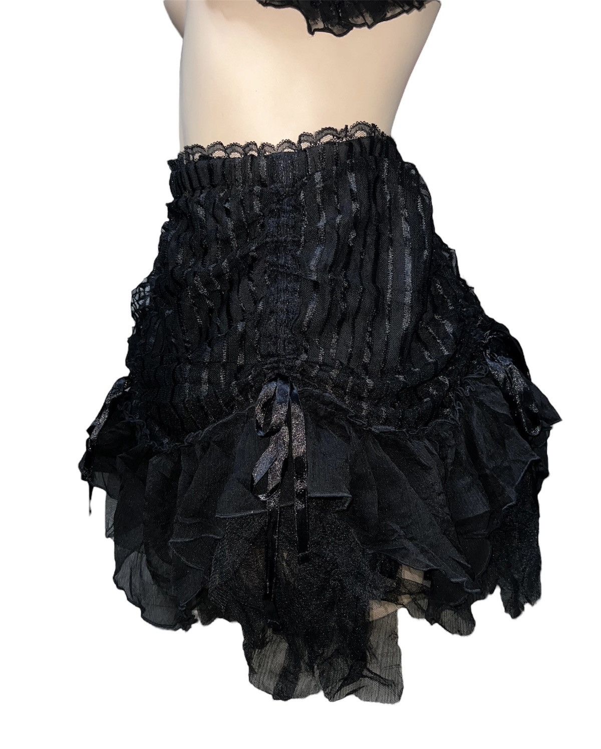 Japanese Brand Algonquins goth queen lace bustle layer skirt 👾☠️ Size 27" / US 4 / IT 40 - 2 Thumbnail
