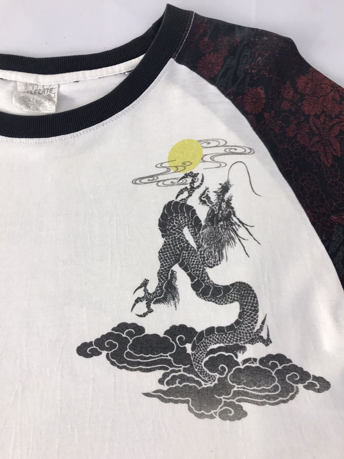 Japanese Brand × Vintage Vintage Generate JapaneseBrand Graphic Big Logo Dragon Shirt Size US L / EU 52-54 / 3 - 4 Thumbnail