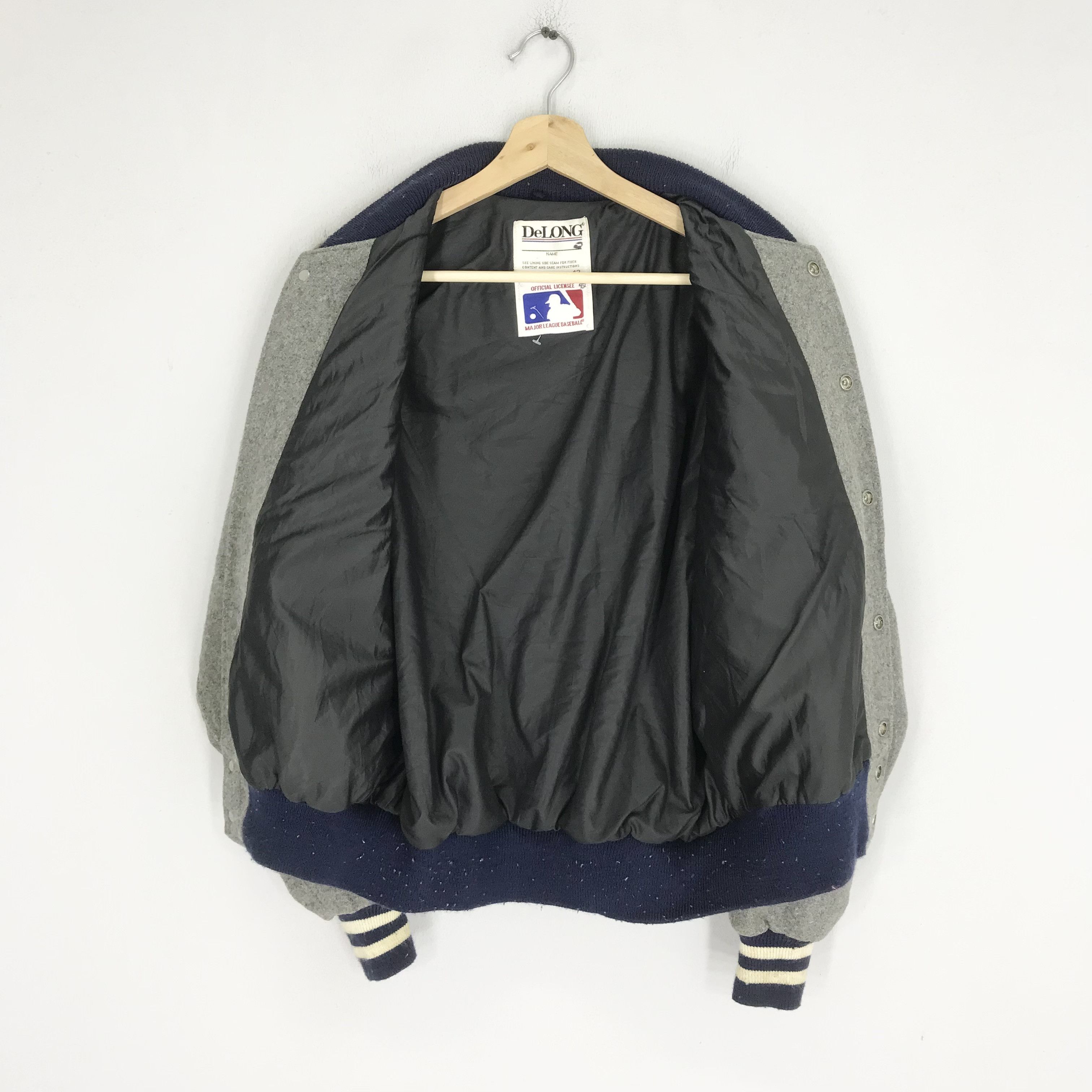 MLB Vintage 90's New York Yankees Wool Varsity Jacket MLB Team Size US L / EU 52-54 / 3 - 3 Thumbnail