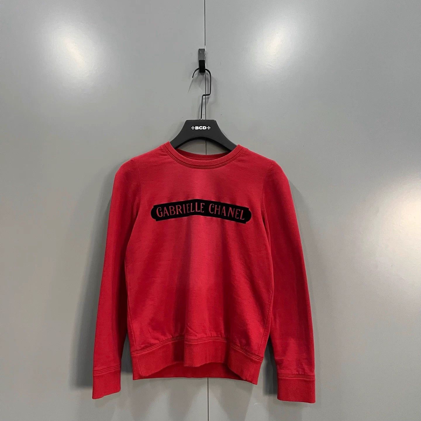 Chanel CHANEL red logo sweatshirt 34 95 new Size XS / US 0-2 / IT 36-38 - 1 Thumbnail