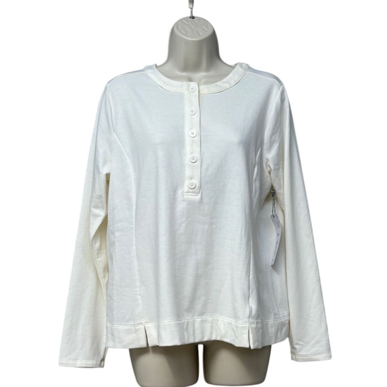 Liz Claiborne Liz Claiborne Women’s faux-Henley Tee, Crema, Size M Size S / US 4 / IT 40 - 2 Thumbnail