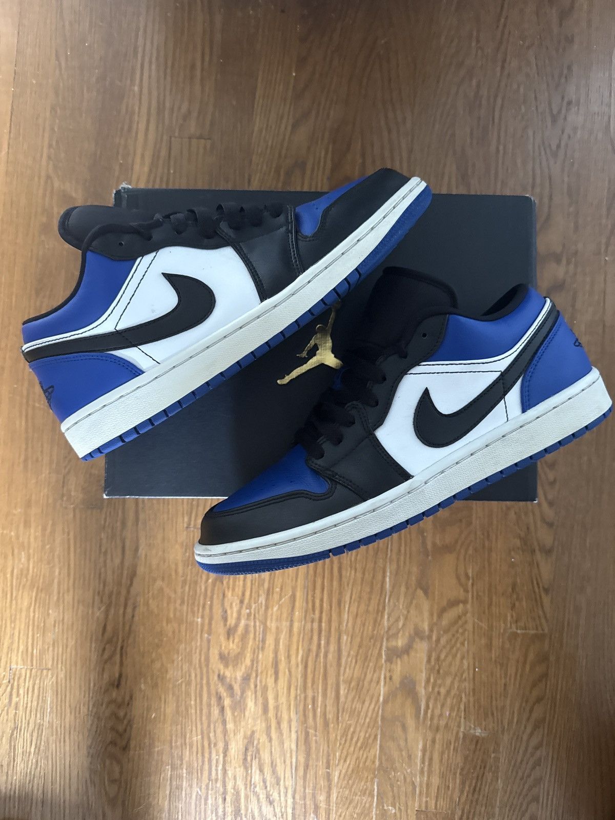 Jordan Brand 2019 Jordan 1 Low Royal Toe Size US 9 / EU 42 - 1 Thumbnail