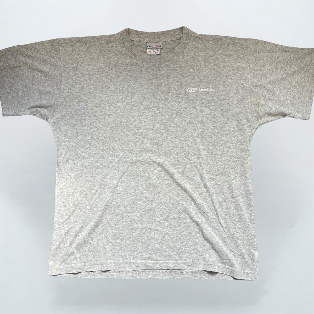 Reebok Vintage Reebok Grey Essential Tee (90s / Y2K) Size US L / EU 52-54 / 3 - 1 Thumbnail