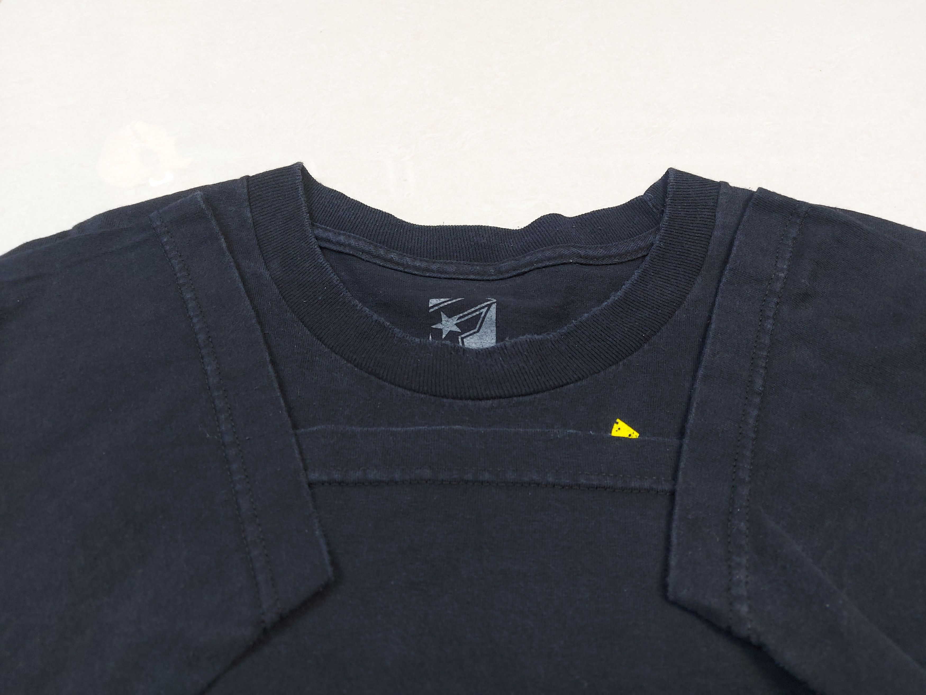 Famous Stars And Straps Vintage Y2K Famous Stars And Straps Killer Distribution TEE Size US L / EU 52-54 / 3 - 7 Thumbnail