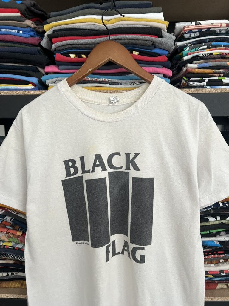 Band Tees Vintage 2000s Black Flag 1985 SST Records White Tee Size US M / EU 48-50 / 2 - 3 Thumbnail