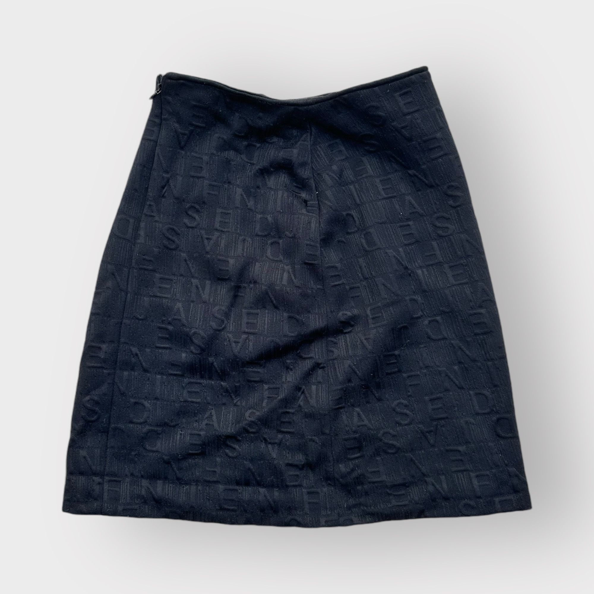 Fendi Fendi Jeans Skirt Vintage Allover Logo Black Size 27" / US 4 / IT 40 - 1 Thumbnail
