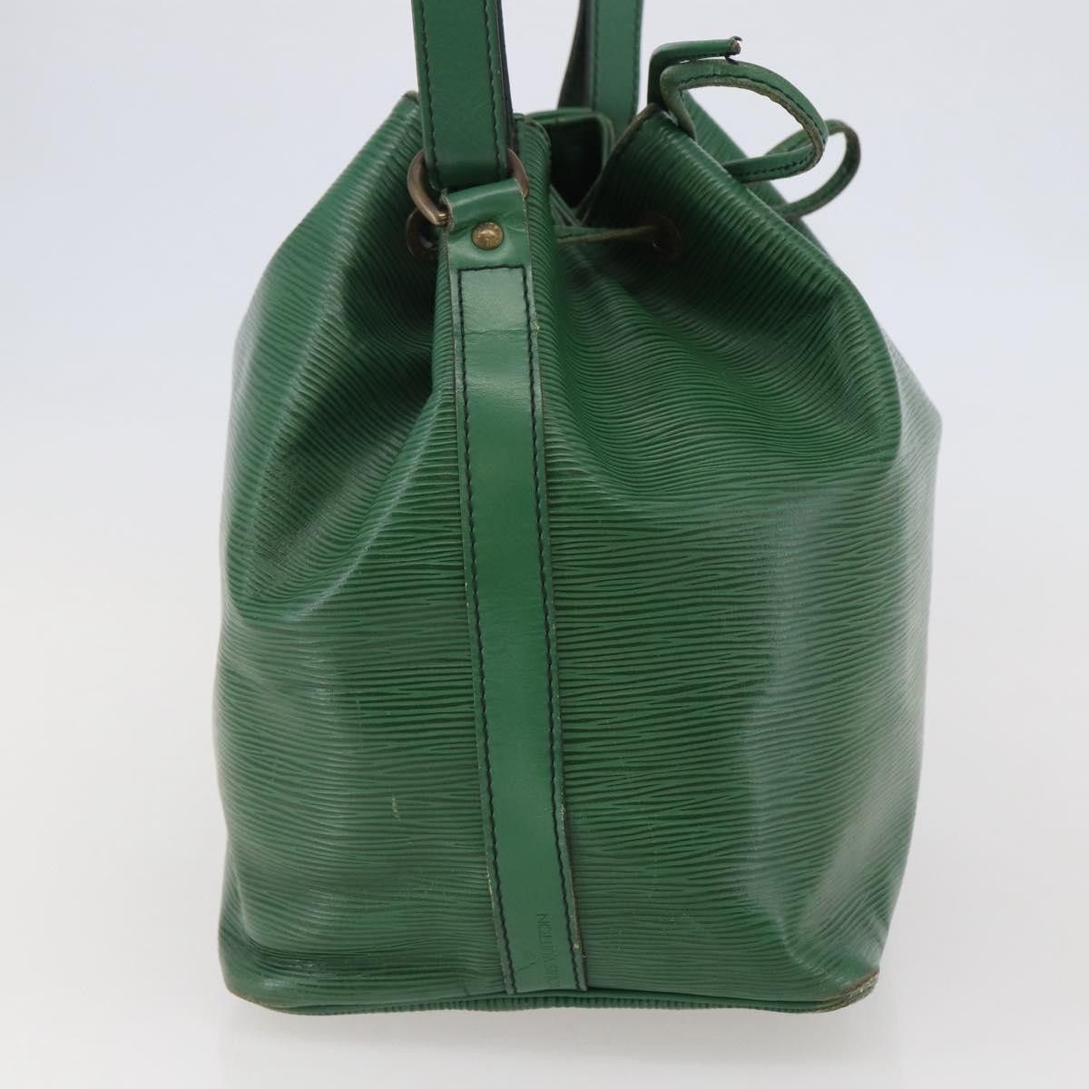 Louis Vuitton LOUIS VUITTON Epi Petit Noe Shoulder Bag Green M44104 Size ONE SIZE - 4 Thumbnail