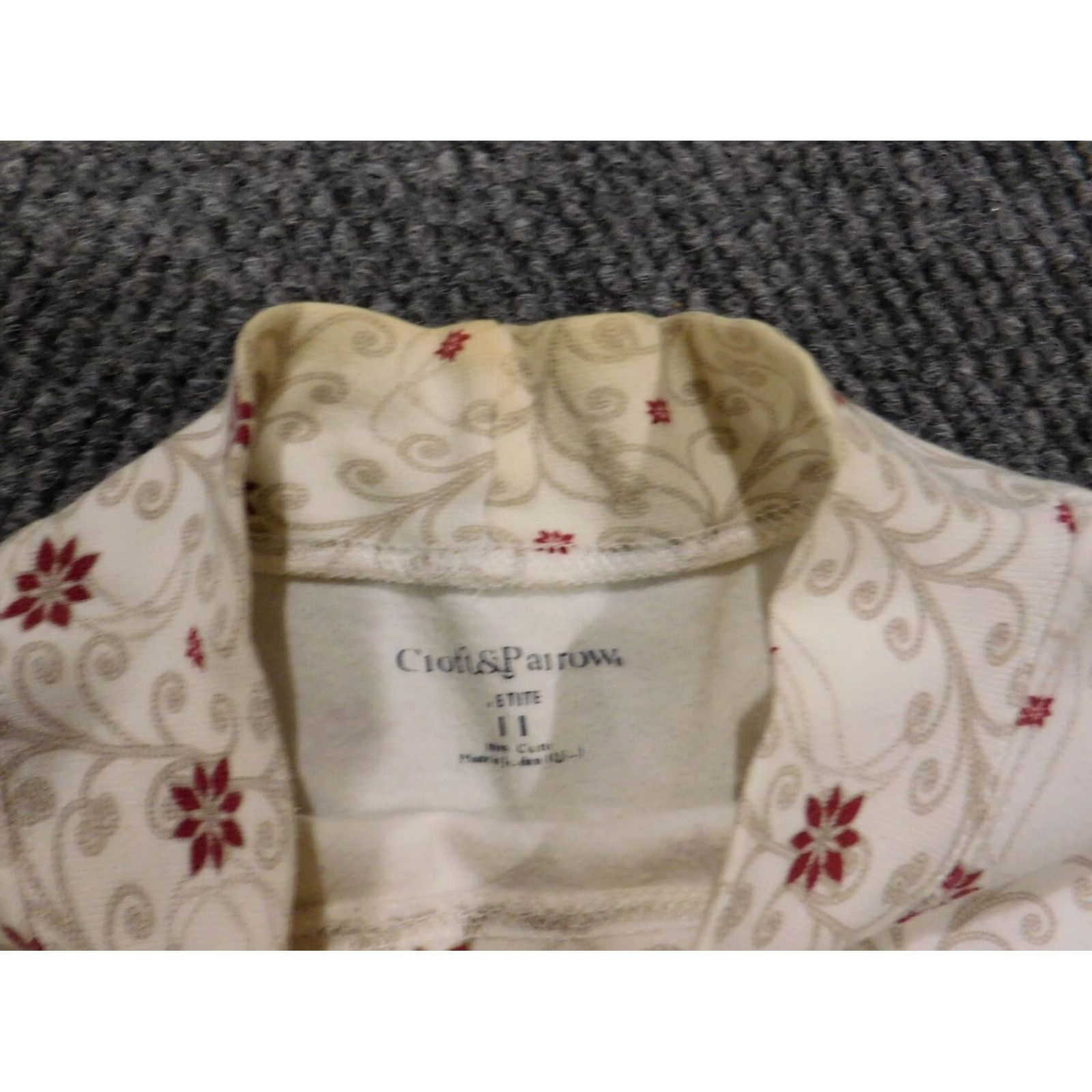 Croft & Barrow Croft & Barrow Blouse Womens Petite Large Gray Floral Stretch Crew Neck Pullover Casual Cotton Rayon Button Long Sleeve Regular Size L / US 10 / IT 46 - 5 Thumbnail