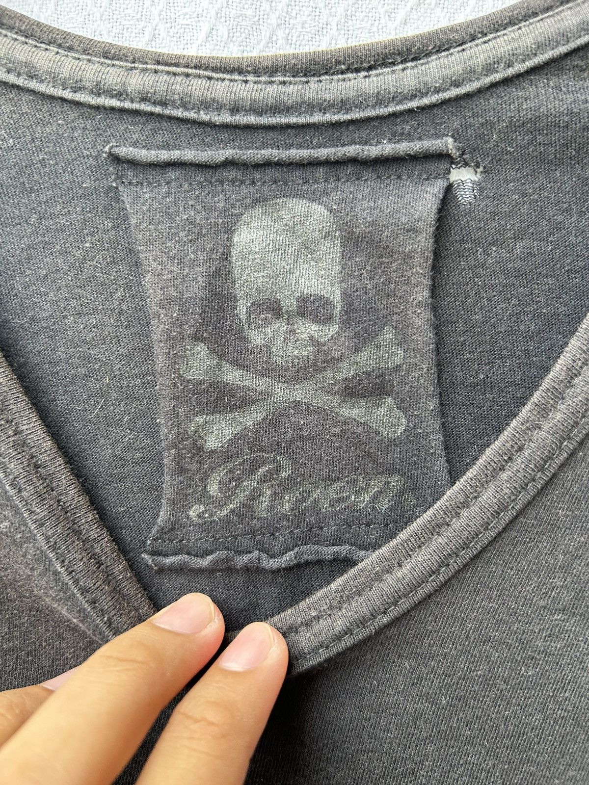 Roen 💸BINDINGOFFER💸ROEN HELL OR HEAVEN SKULL SHIRT Size US M / EU 48-50 / 2 - 5 Thumbnail