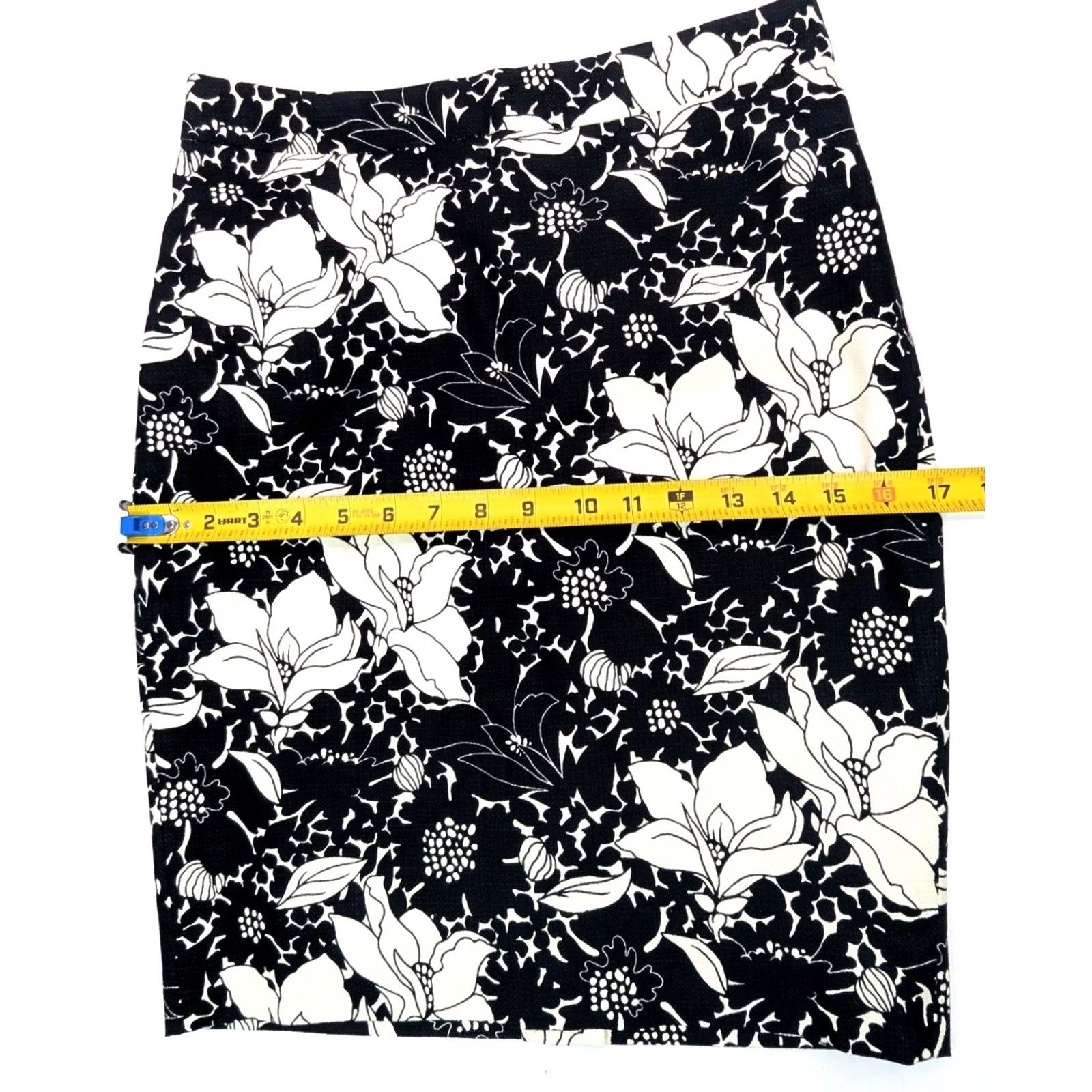 J.Crew VINTAGE J.CREW The Pencil Skirt Women 00 Floral White Cotton B8203 (Rearranged) Size 24" / US 00 / IT 34 - 4 Thumbnail