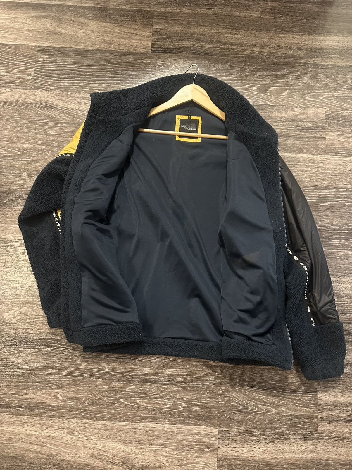 Kazuki Kuraishi × The North Face The north face x kazuki kuraishi high neck fleece Size US L / EU 52-54 / 3 - 3 Thumbnail