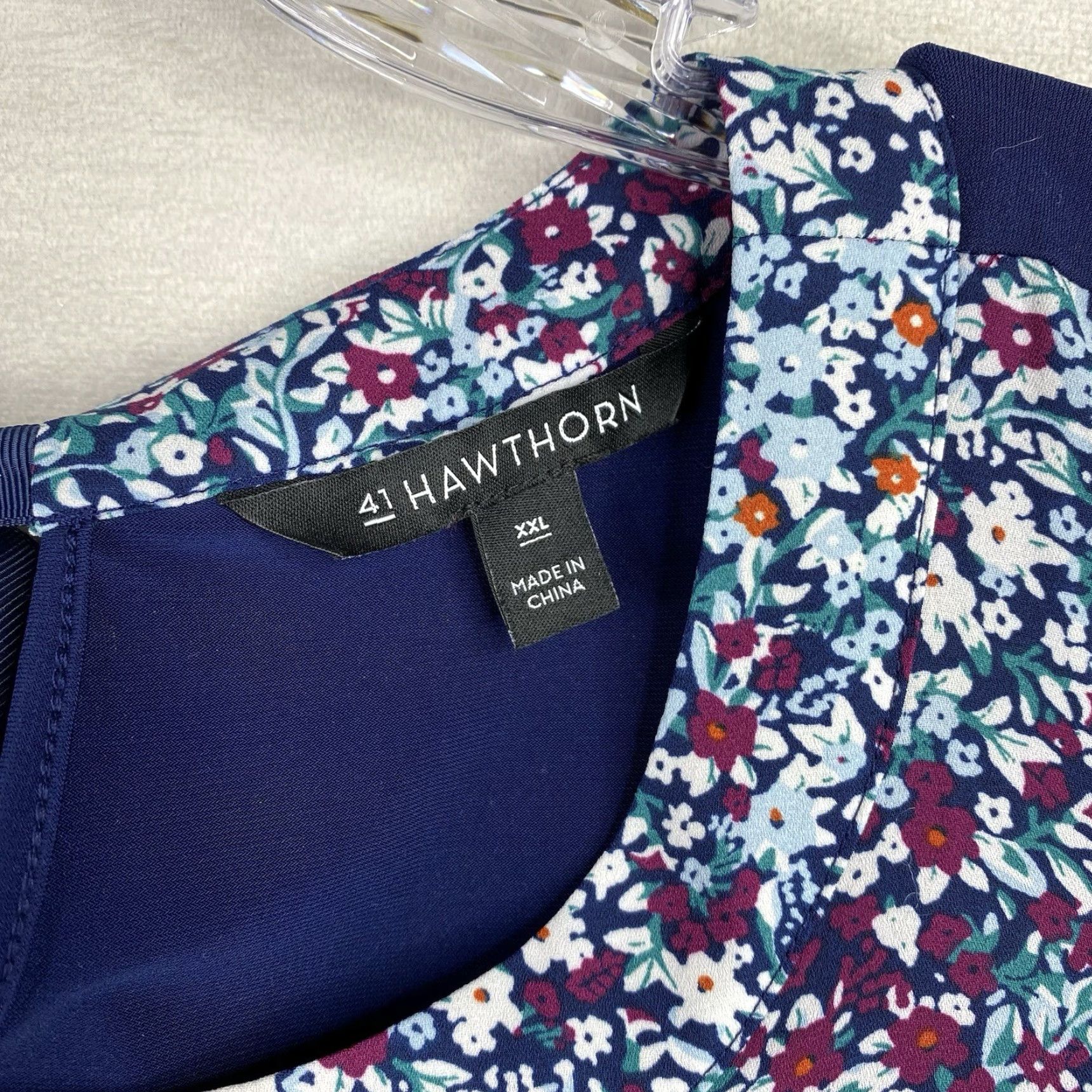 Vintage VINTAGE 41 Hawthorn Blouse Women's 2XL Blue Floral Boho Sleeveless V-Neck Stretch Keyhole Blouse Size XXL / US 16-18 / IT 52-54 - 3 Thumbnail