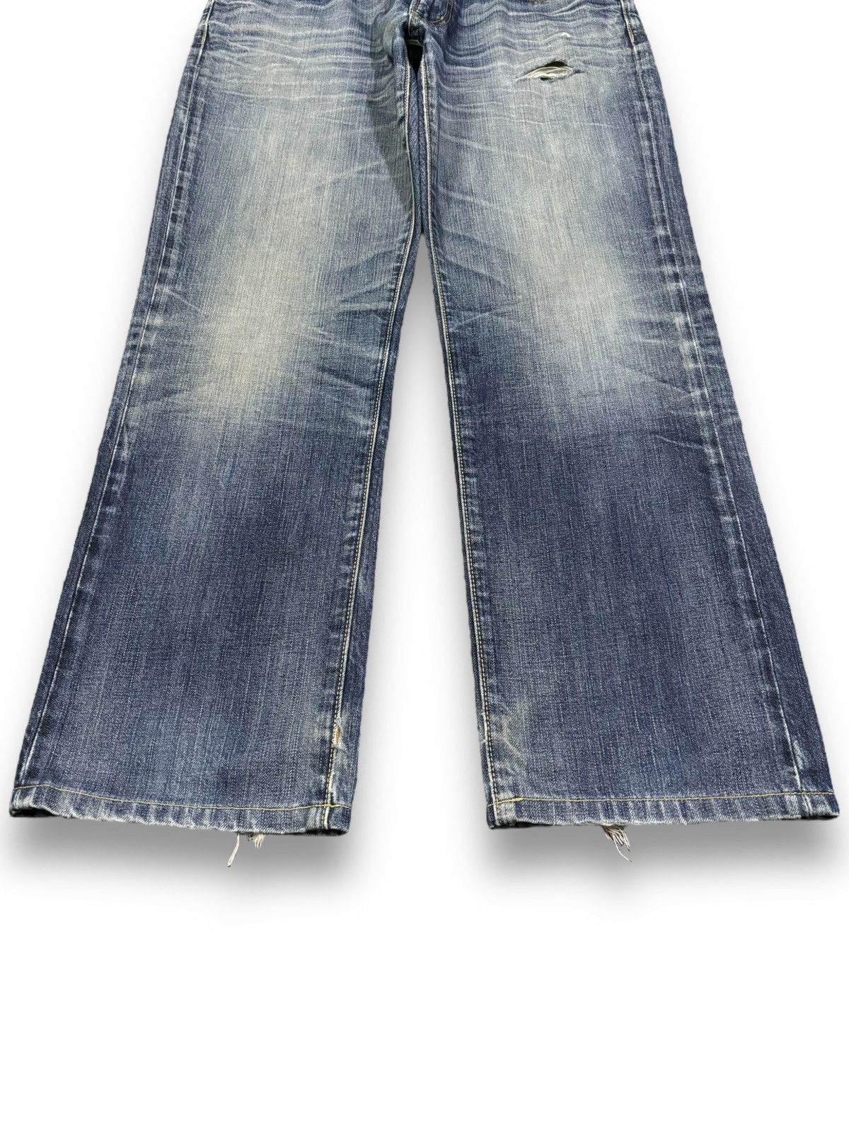 Undercover × Uniqlo Vintage Uniqlo UJ S002 Blue Wash Loose Distressed Jeans Size US 34 / EU 50 - 7 Thumbnail