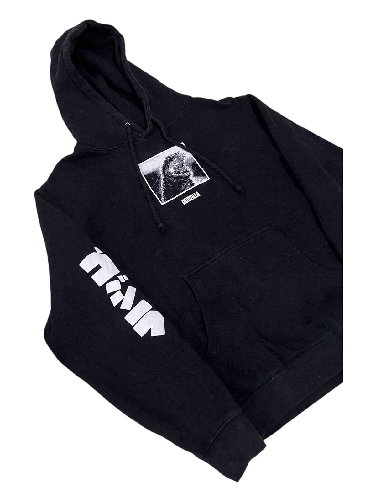 Anime × Vintage RARE Godzilla x Crunchyroll Rage Across Time Waves Hoodie Size US M / EU 48-50 / 2 - 5 Thumbnail
