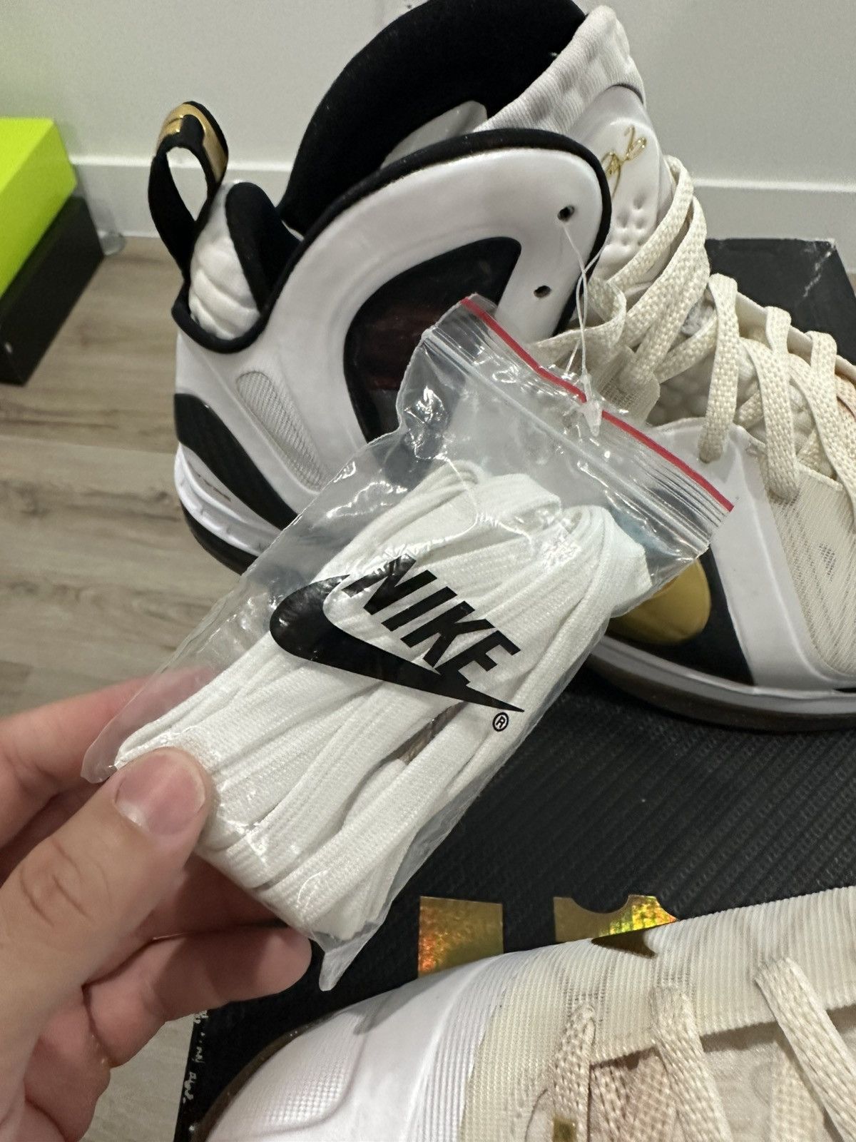 Nike Lebron 9 Elite White Home Size 11 DS Size US 11 / EU 44 - 6 Thumbnail