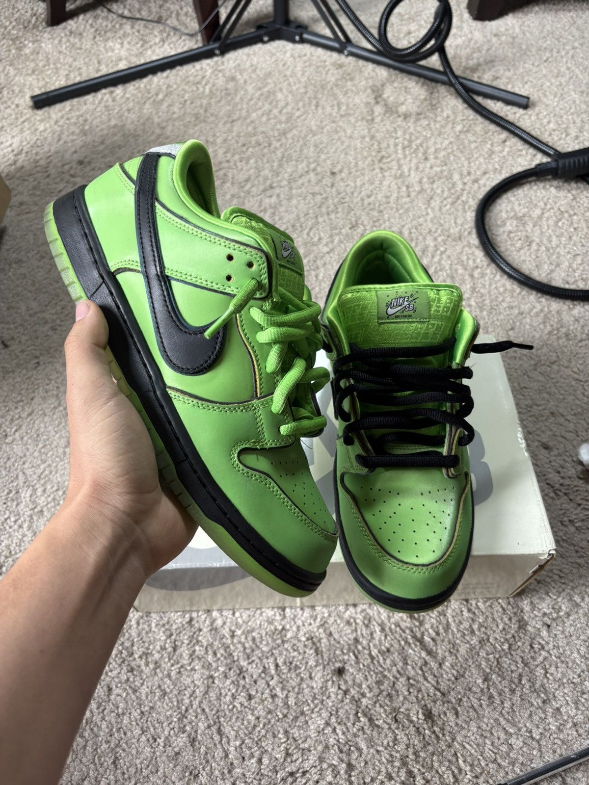 Nike SB Nike dunk low sb powder puff butter cup Size US 9 / EU 42 - 2 Thumbnail