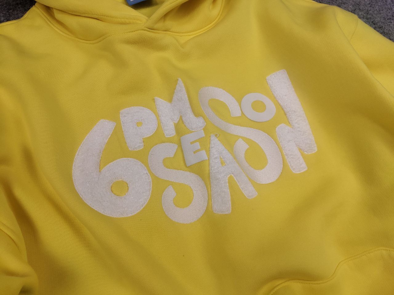 Vintage 6Pm Medina Blues Play Logo Oversized Unisex yellow Hoodie Size US S / EU 44-46 / 1 - 6 Thumbnail