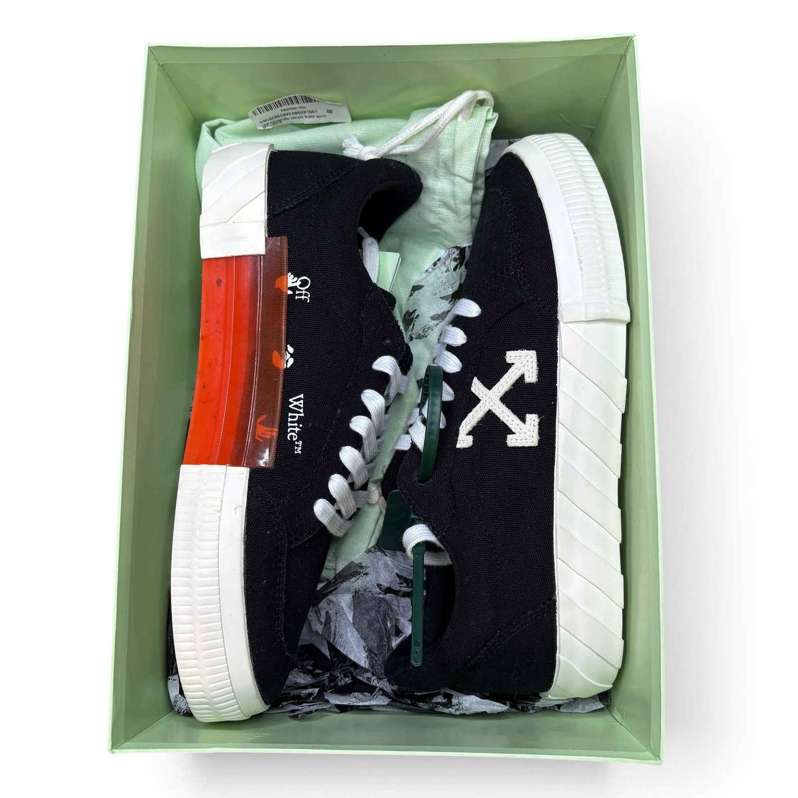 Off-White Off-White Vulcanized Lace-Up Sneakers | Size 7M Size US 7 / EU 40 - 1 Thumbnail