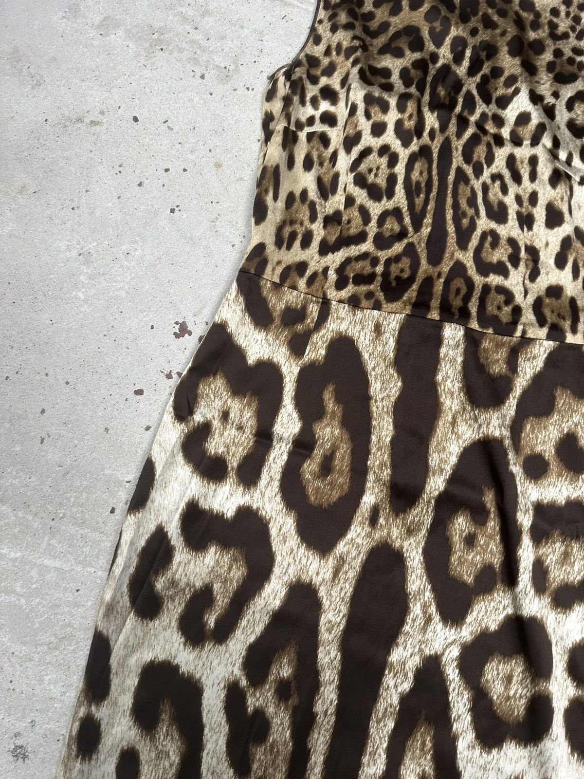 Dolce & Gabbana Dolce & Gabbana Silk Midi Leopard Print Dress Size M / US 6-8 / IT 42-44 - 5 Thumbnail