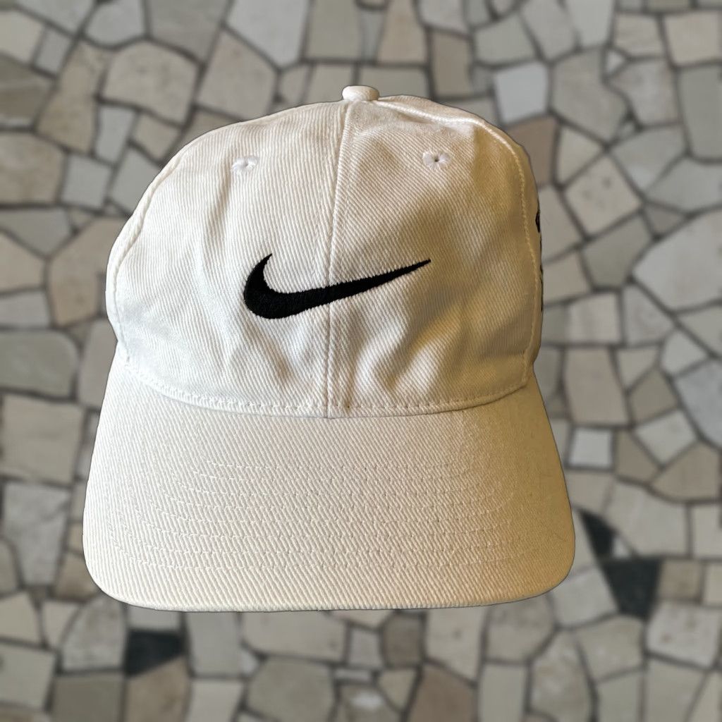 Nike VINTAGE Nike Snapback Hat Adjustable White Cotton Outdoor Golf Football Mens Y2K Size ONE SIZE - 1 Thumbnail