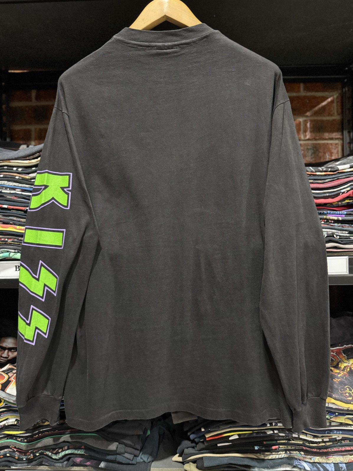 Band Tees Vintage 90s Kiss American Rock Band Longsleeve Faded Tee Size US L / EU 52-54 / 3 - 8 Thumbnail