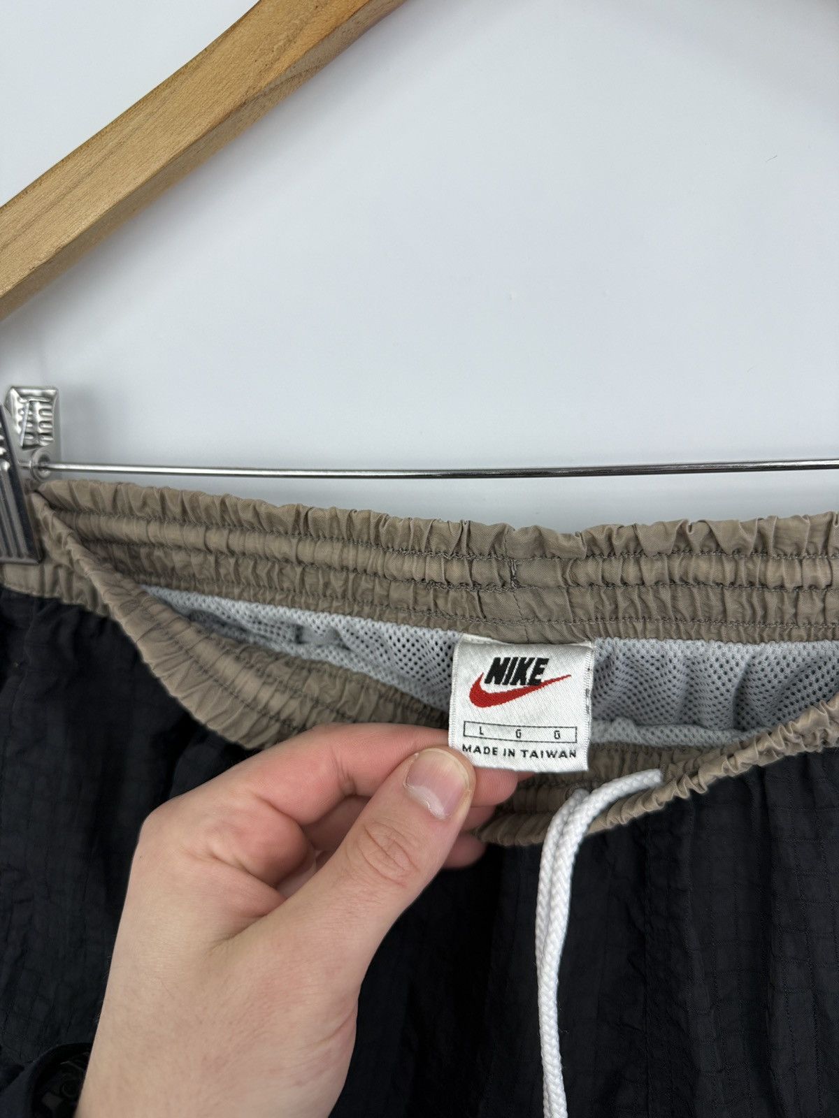 Nike 🇺🇸 Vintage 90s Nike Nylon Shorts Rare Retro Hype Y2K Size US 34 / EU 50 - 5 Thumbnail
