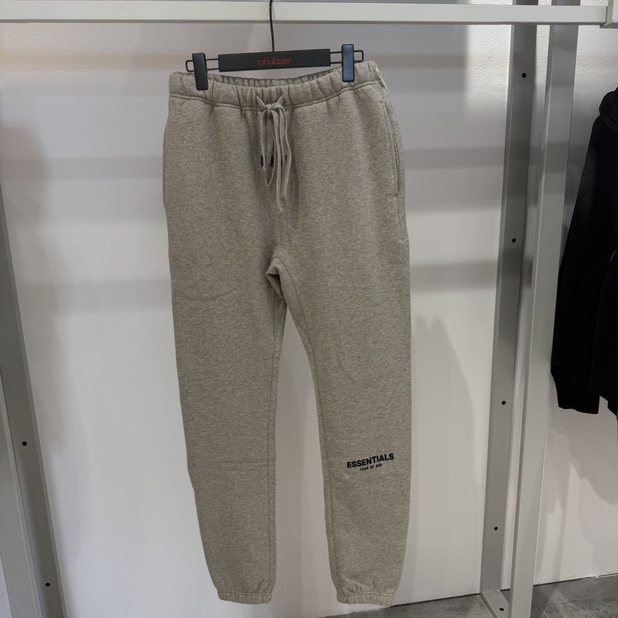 Fear of God Fear of God Essentials Sweatpants Size US 32 / EU 48 - 1 Thumbnail