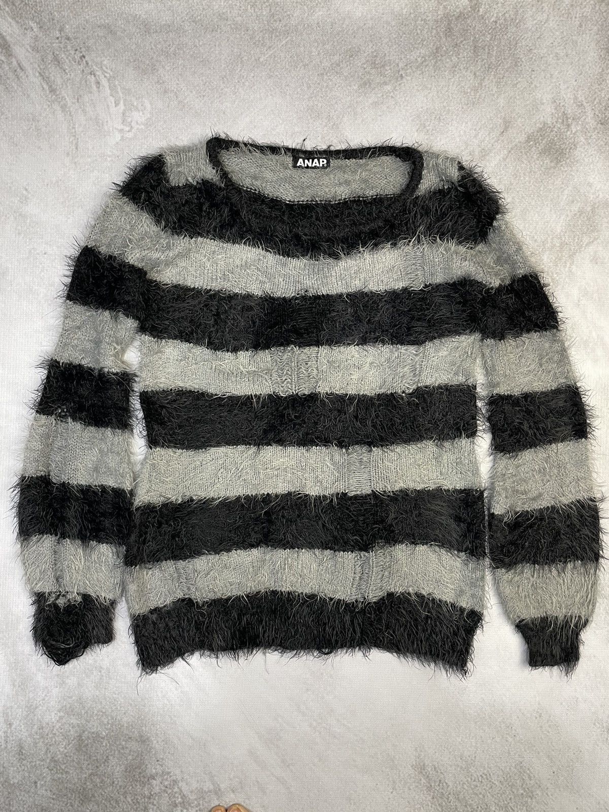 Japanese Brand 2000s Anap Grunge Distressed Fuzzy Sweater Size US M / EU 48-50 / 2 - 2 Thumbnail