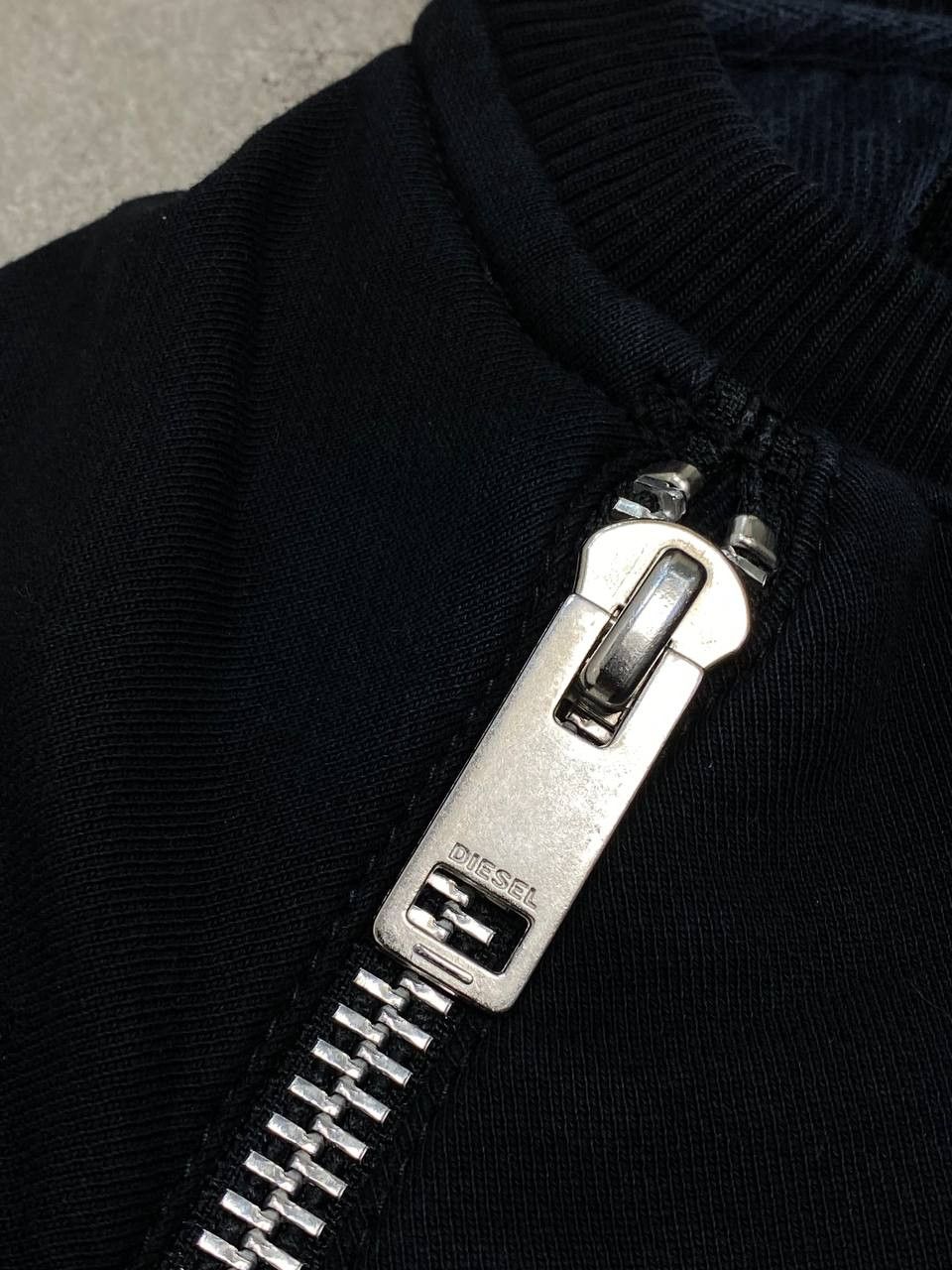 Diesel Vintage Diesel Y2K Sleeve Zipper Oversized Sweatshirt Size US S / EU 44-46 / 1 - 8 Thumbnail