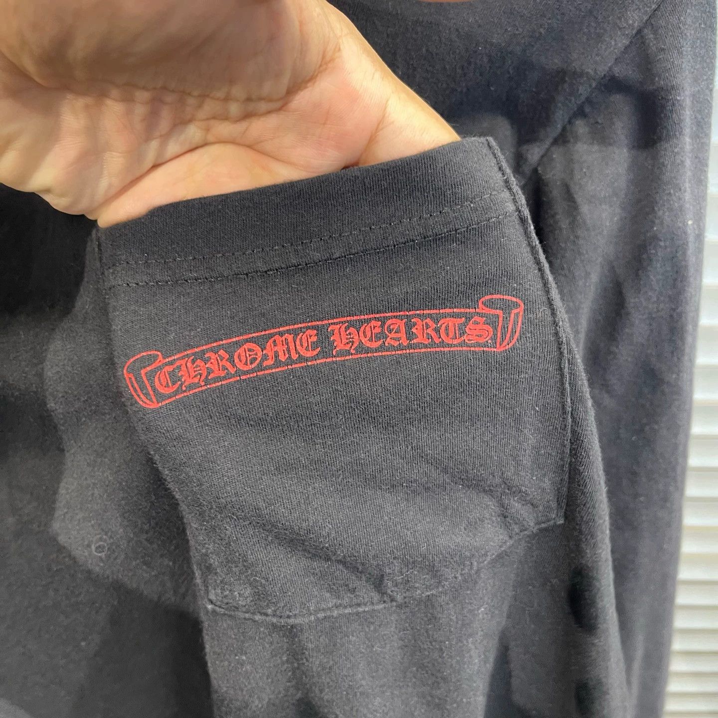 Chrome Hearts Chrome Hearts Black and Pink Horseshoe Scroll Long Sleeve S Size US S / EU 44-46 / 1 - 4 Thumbnail