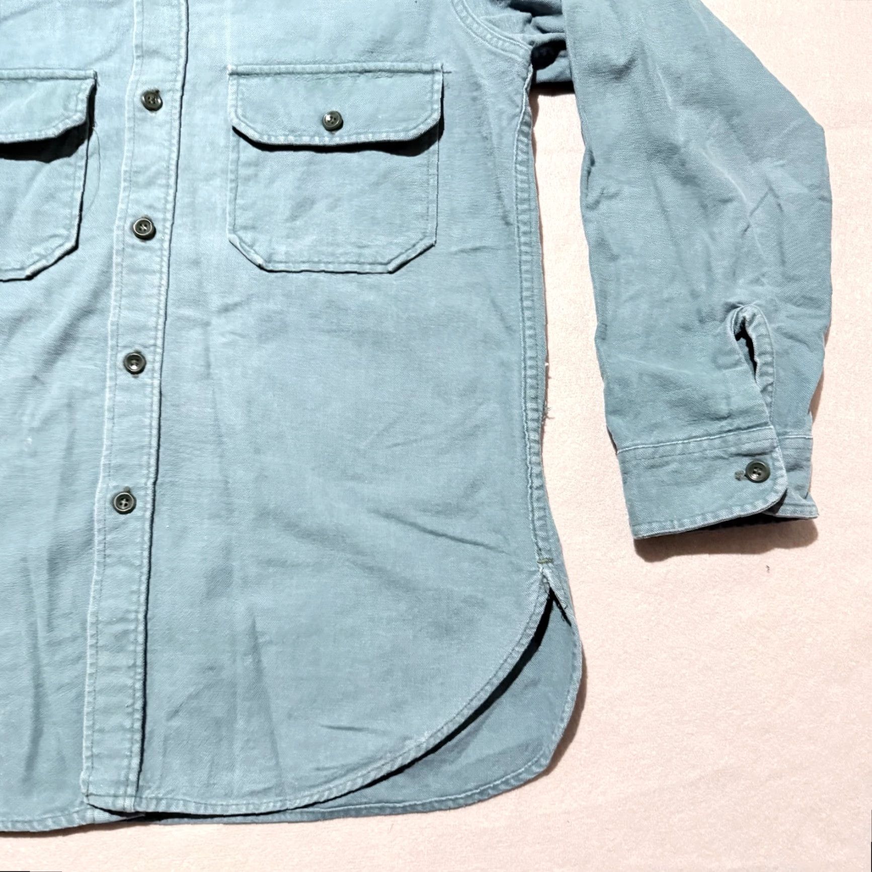 Vintage VINTAGE Woolrich Shirt Men Blue Patch Pockets Long Sleeve Button-Up Large Distressed Size US L / EU 52-54 / 3 - 7 Thumbnail