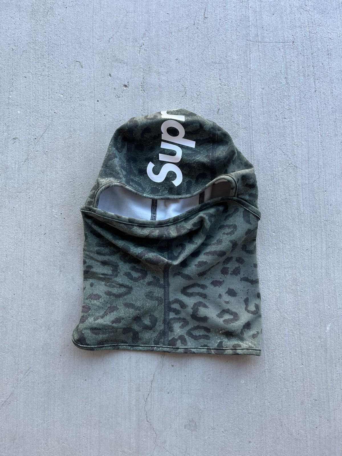 Supreme Supreme heat reactive balaclava (In hand) | Grailed
