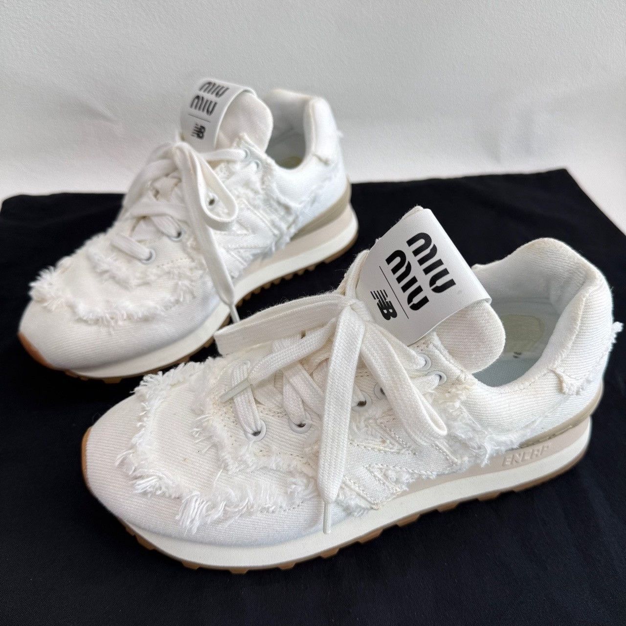 New Balance New Balance Casual White Lowtop Sneakers us_4 Women Size US 4 / IT 34 - 1 Thumbnail