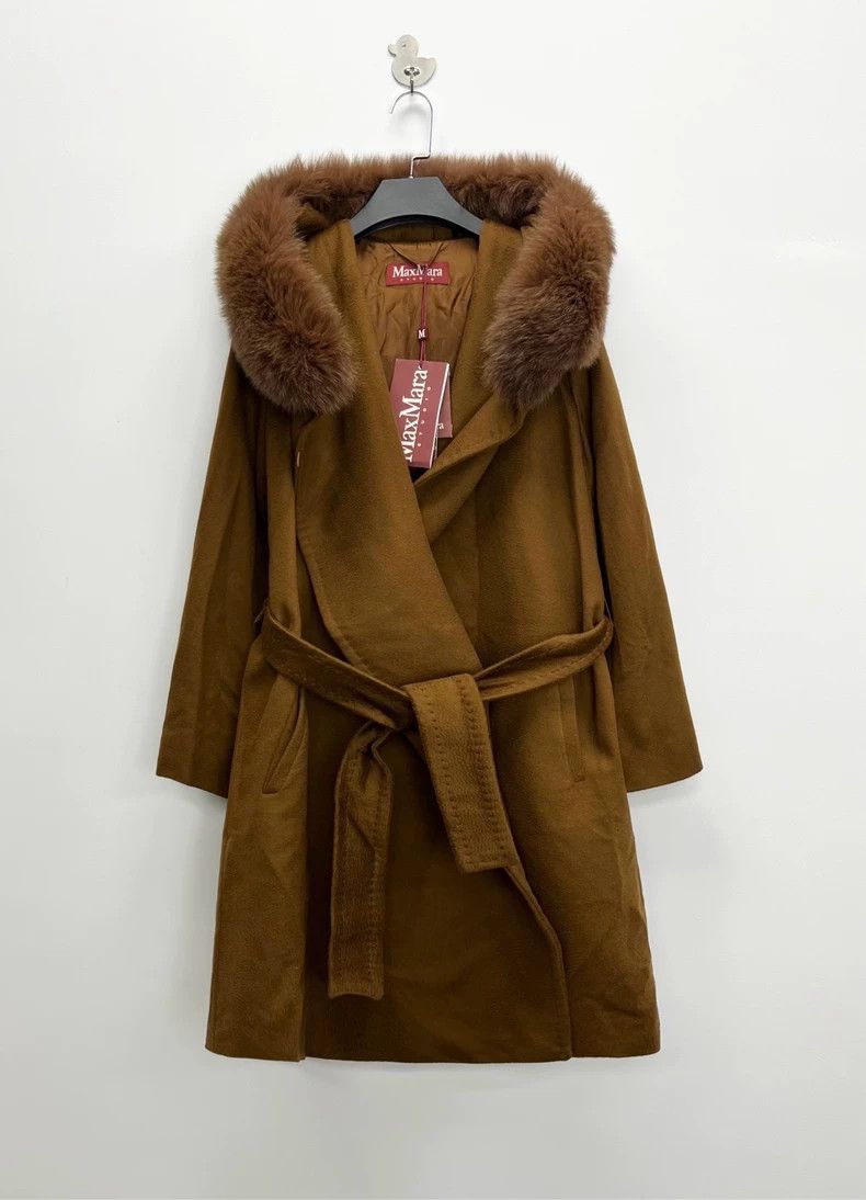 Max Mara Max Mara Bathrobe coat with dark khaki fur collar Size M / US 6-8 / IT 42-44 - 1 Thumbnail