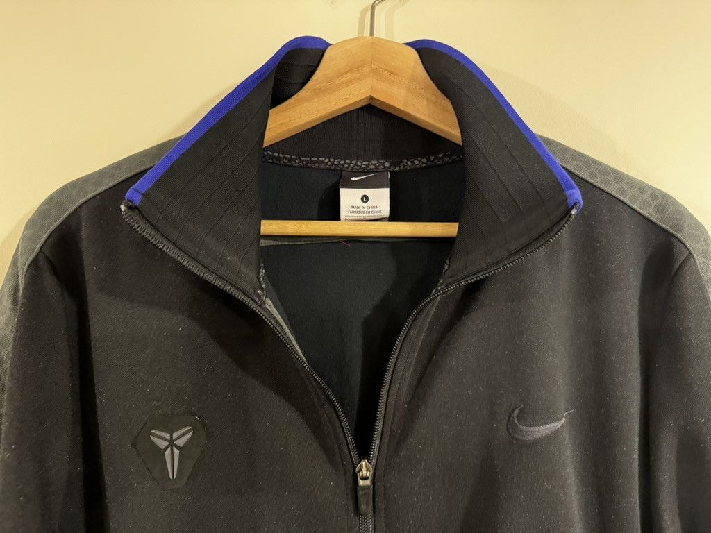 Nike 2010 Kobe Venomenon Track Jacket Size US L / EU 52-54 / 3 - 6 Thumbnail