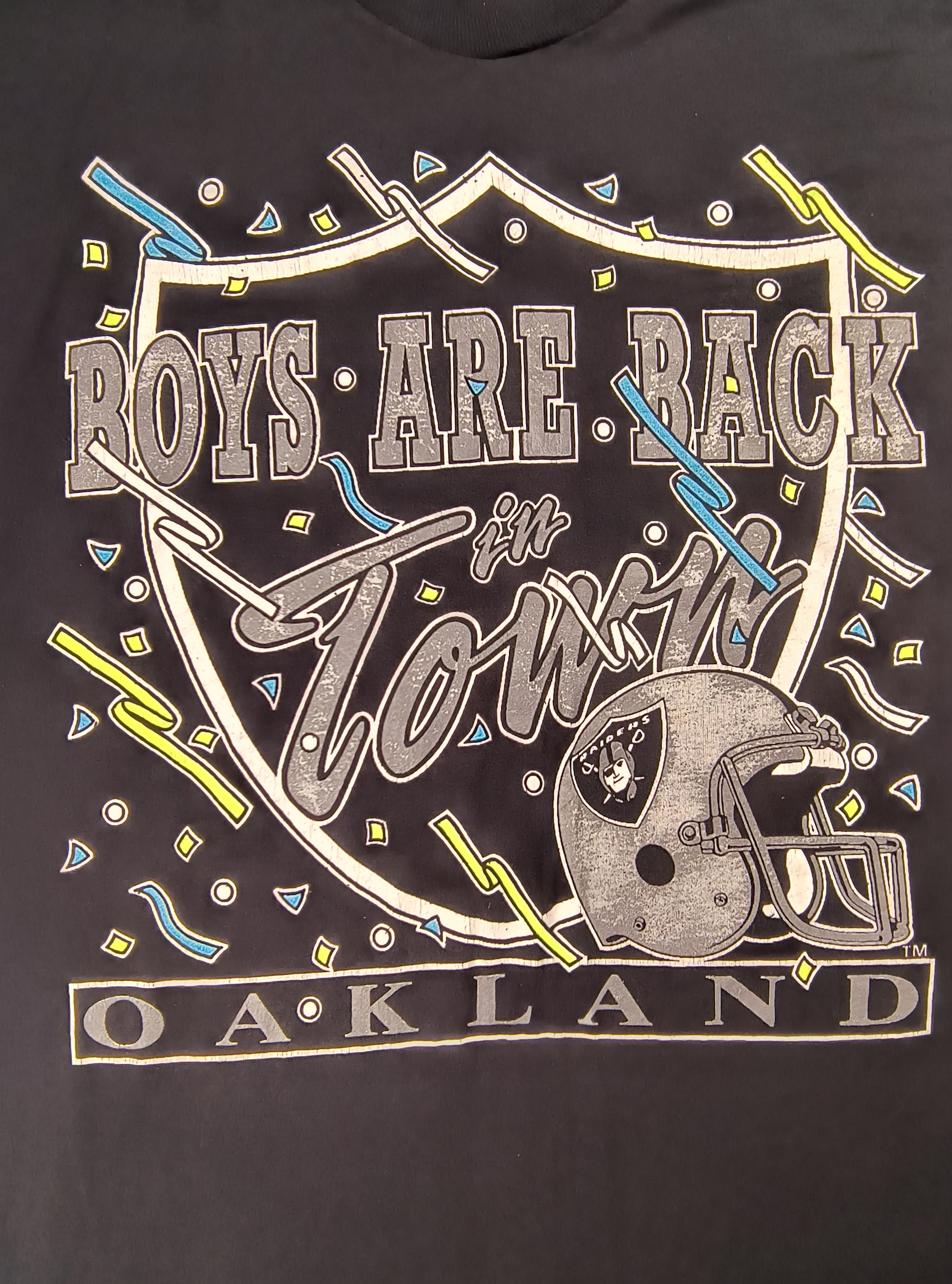 NFL Vintage Oakland Raiders boys are back in town 1995 tee Size US XL / EU 56 / 4 - 1 Thumbnail