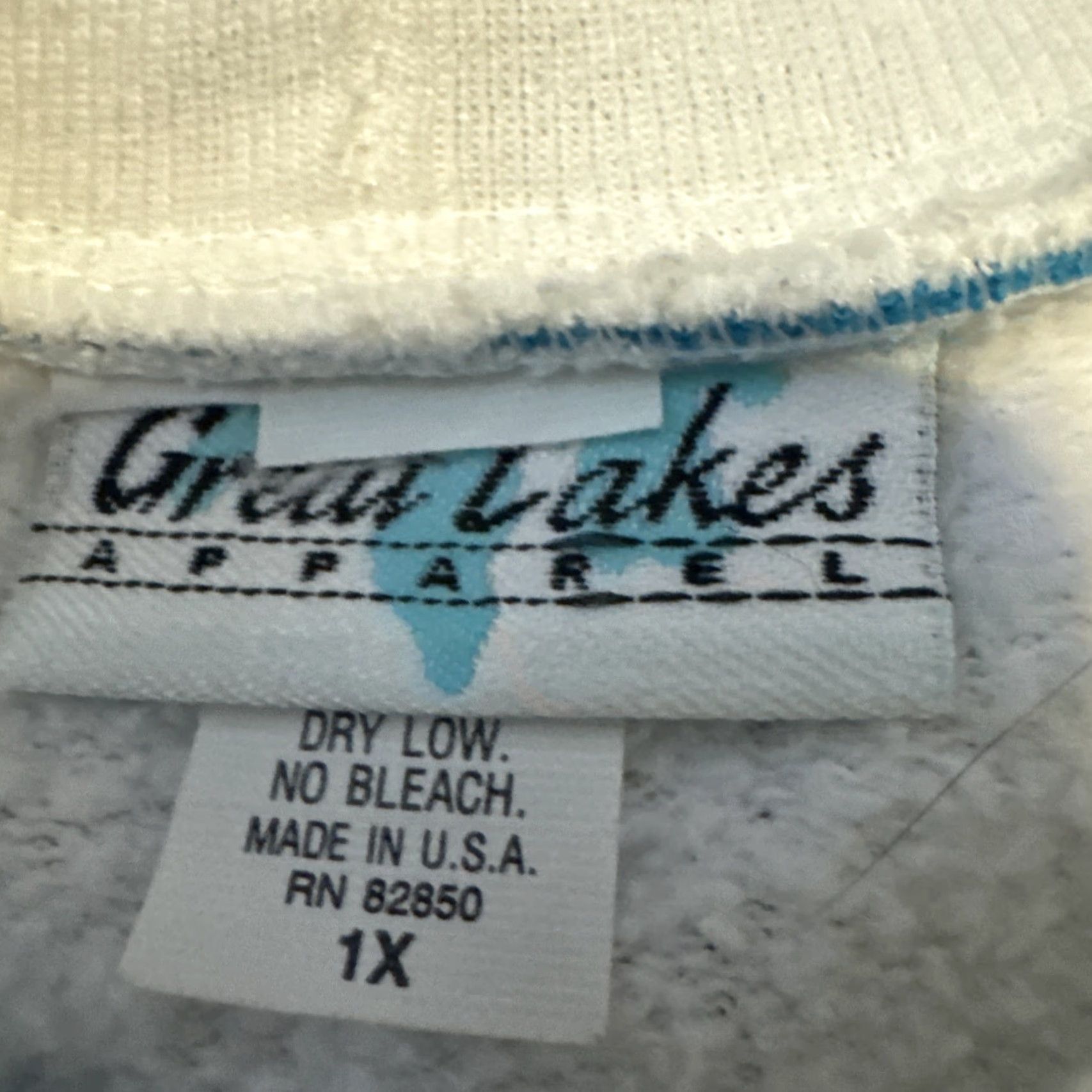 Vintage VINTAGE Golf Sweatshirt Women XL White Teal Blue Knit Accent Great Lakes Apparel Pullover Size XL / US 12-14 / IT 48-50 - 4 Thumbnail