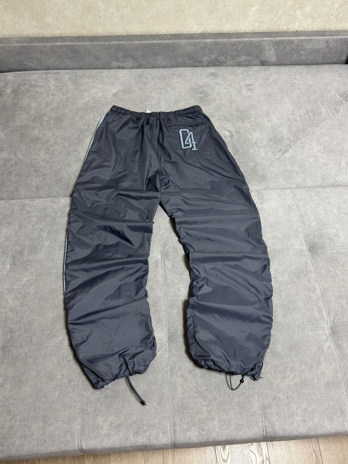 Nike Vintage Nike Nylon Swoosh Y2K Baggy Pants Sweatpants Size XL Size US 34 / EU 50 - 13 Thumbnail