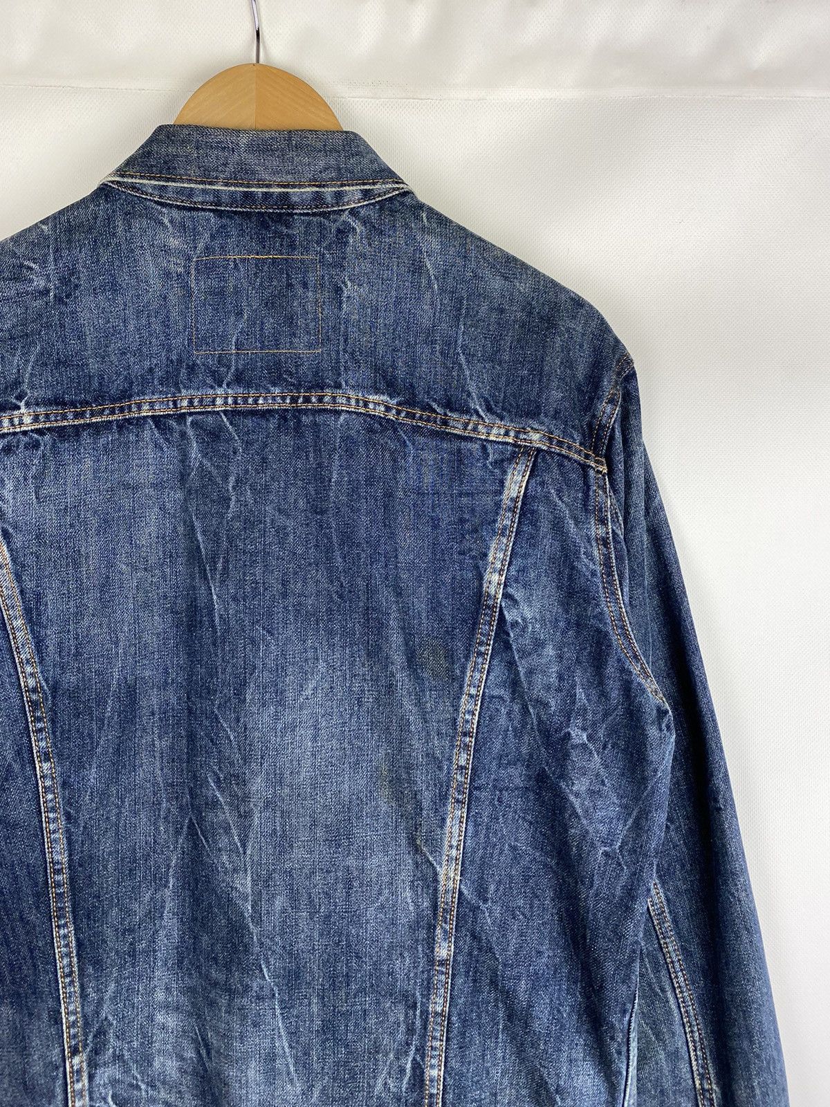 Levi's Levis men’s denim trucker jacket size L Size US L / EU 52-54 / 3 - 18 Thumbnail