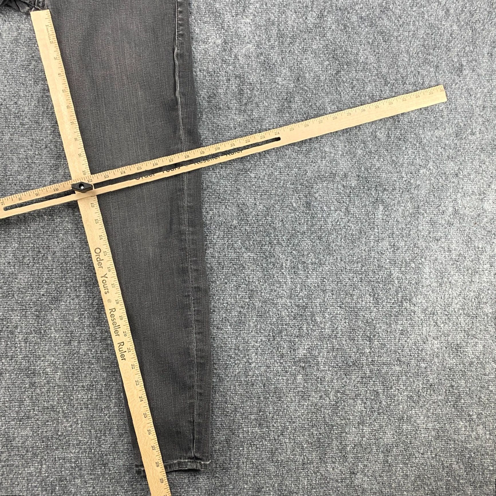 True Religion True Religion Halle Jeans Womens 30 Black Mid-Rise Stretch Super Skinny USA Made Size 30" / US 8 / IT 44 - 4 Thumbnail