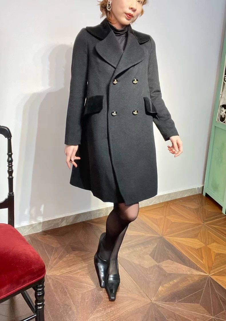 Vivienne Westwood Vivienne Westwood A wool coat with velvet patchwork and do Size M / US 6-8 / IT 42-44 - 2 Thumbnail